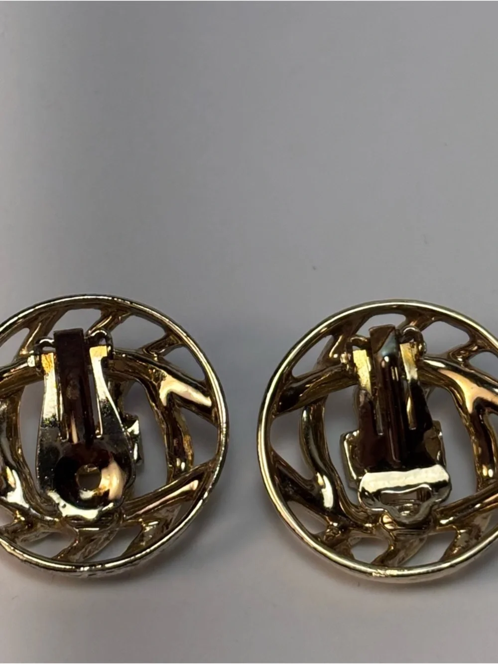 Gold-Tone Woven Circle‎ Clip-On Earrings - Elegant Women Jewelry
